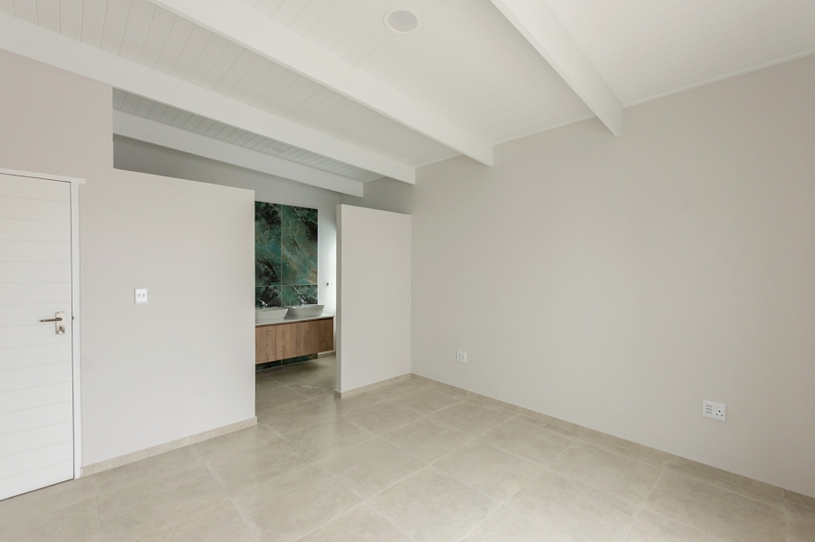 2 Bedroom Property for Sale in Brittania Beach Estate Western Cape